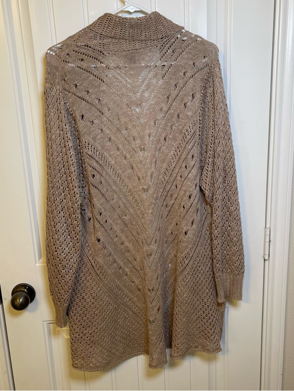 torrid Women’s 18/20 Beige Taupe Oversized Open-Front Knit Cardigan Chevron - Picture 2 of 10